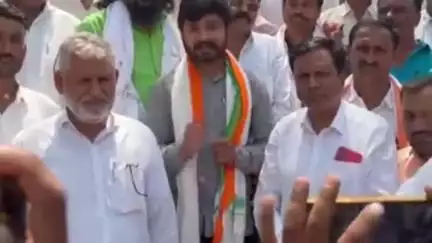 मुदखेड: पहलगाम हल्ल्याच्या मुख्य सुत्रधाराला शोधून कारवाई करा: युवक काँग्रेस जिल्हाध्यक्ष गाढेंची तहसील कार्यालयासमोर मागणी