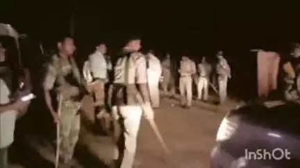 नीमडीह: झिमड़ी में दो पक्षों के बीच विवाद, जिला प्रशासन ने संभाला मोर्चा