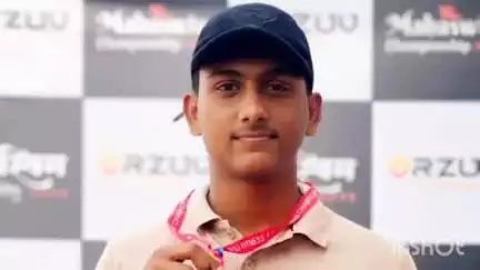 उरण: पुणे, बालेवाडी येथे झालेल्या "महास्वीम चॅम्पिनशिप २०२५ राज्यस्थरीय जलतरण स्पर्धेमध्ये  आर्यन मोडखरकरला चार सुवर्ण