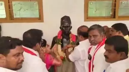 திருப்பூர் வடக்கு: புதிய பேருந்து நிலையம் முன்புறம் இந்திய ஜனநாயக கட்சி சார்பில் 16ஆம் ஆண்டு அமைப்பதினம் கொண்டாடப்பட்டது