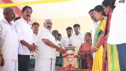 செஞ்சி: மேலச்சேரி ஊராட்சியில் சட்டமன்ற தொகுதி மேம்பாட்டு நிதியின் கீழ் 8 லட்சம் ரூபாய் மதிப்பீட்டில் புதிய நாடக மேடையை திறந்த வைத்த சட்டமன்ற உறுப்பினர்