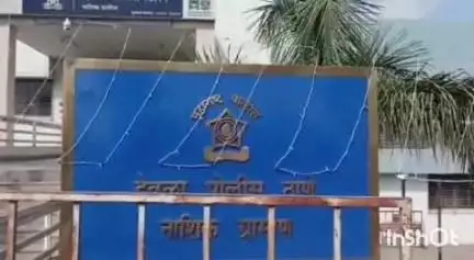 देवळा: खामखेडा चौकात उभ्या  उभे असलेल्या व्यक्ती इको कारची धडक व्यक्तीचा मृत्यू