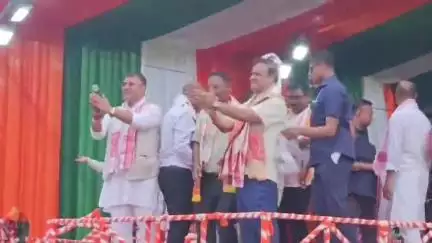 টিংখং: গৌৰৱ গগৈয়ে সংসদ সুধা প্ৰতিটো প্ৰশ্নৰ উত্তৰে পাকিস্তানী সেনাক সহায় কৰি আছে টিংখাঙত কলে মুখ্যমন্ত্ৰী হিমন্ত শৰ্মাই