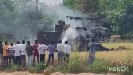 మేడిపల్లి: అగ్నికి ఆహుతైన వరి కోత మిషన్ మంటలు ఆర్పి ప్రయత్నం చేసిన రైతన్నలు