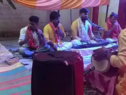 . आज ग्राम रूपाधमना मेंश्री राम जानकी मंदिर पर सुंदरकांड का प्रोग्राम किया गया