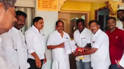 உத்திரமேரூர்: சாலவாக்கத்தில் உள்ள உத்திரமேரூர் எம்எல்ஏ வை திமுக இளைஞரணி நிர்வாகிகள் சந்திப்பு