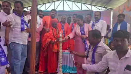 ಹರಪನಹಳ್ಳಿ: ಬಾಗಳಿ ಗ್ರಾಮದಲ್ಲಿ ಡಾ.ಬಿ.ಆರ್. ಅಂಬೇಡ್ಕರ್ ಅವರ ಮೂರ್ತಿ ಪ್ರತಿಷ್ಠಾಪನೆ ಕಾರ್ಯಕ್ರಮ