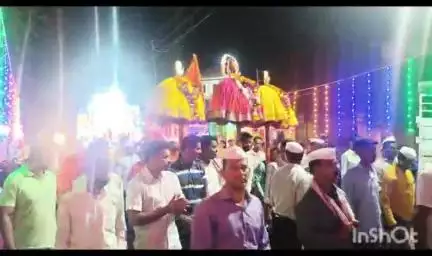 वेंगुर्ला: वेंगुर्ले येथे श्री देव रवळनाथ मंदिर कलश मिरवणूक उत्साहात : शहरात भक्तीमय वातावरण : मिरवणुकीत रथ ठरला आकर्षण..