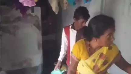 ಗುರುಮಿಟ್ಕಲ್: ಪಟ್ಟಣದಲ್ಲಿ ಭಾರಿ ಮಳೆಗೆ ಮನೆ ಅಂಗಡಿಗಳಿಗೆ ನುಗ್ಗಿದ ಮಳೆ ನೀರು #localissue