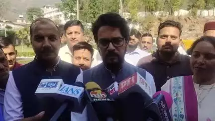 नमहोल: पूर्व केंद्रीय मंत्री एवं हमीरपुर संसदीय क्षेत्र के सांसद अनुराग ठाकुर ने प्रदेश सरकार को घेरते हुए कहा कि कांग्रेस