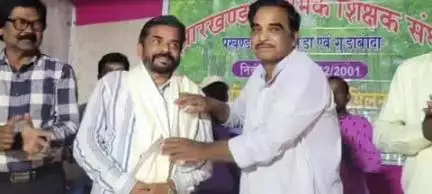 बहरागोड़ा: बहरागोड़ा में शिक्षकों का सम्मान समारोह, विधायक समीर कुमार मोहंती हुए शामिल
