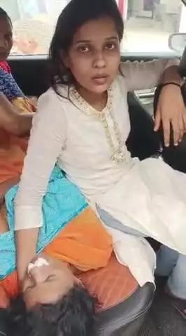 यह लड़की न्याय के लिए लगा रही है गुहार dr जगदीश शंकरगढ़ के लापरवाही से गई इस लड़की की मां की जान