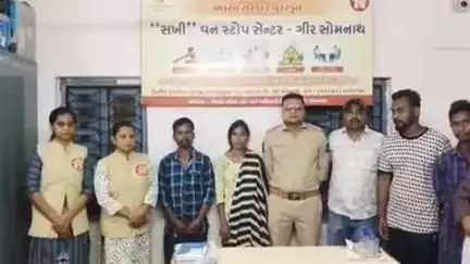 પાટણ વેરાવળ: પોલીસે સખી વન સ્ટોપ સેન્ટર ખાતે આસામની અસ્થિર મગજની લાપતા મહિલાનું પરિવાર સાથે મિલન કરાવ્યું