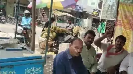 రాజానగరం: గోకవరం బస్ డిపో ఎదురుగా నేషనల్ మజ్దూర్ యూనియన్ నిరాహార దీక్ష