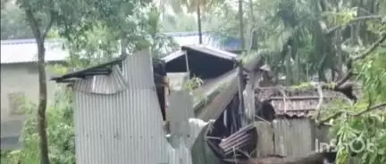 নগৰবেৰা: টুপামাৰীত প্ৰচণ্ড ধুমুহাত ঘৰৰ চাল ভাঙি বিচনাত শুই থকা এগৰাকী যুৱতীৰ ওপৰত পৰিল প্ৰকাণ্ড গছ, গুৰুতৰভাৱে আহত যুৱতীগৰাকী