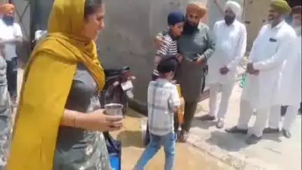 ਦਿੜਬਾ: ਨੈਸ਼ਨਲ ਮਾਰਸਲ ਆਰਟ ਚੈਂਪੀਅਨਸ਼ਿਪ 'ਚ ਕਾਂਸੀ ਦਾ ਤਗਮਾ ਜਿੱਤਣ ਵਾਲੀ ਟੀਮ ਦਾ ਹਿੱਸਾ ਰਹਿਣ ਵਾਲੀ ਅਵਨੀਤ ਕੌਰ ਦਾ ਦਿੜ੍ਹਬਾ ਵਿਖੇ ਕੀਤਾ ਗਿਆ ਸਵਾਗਤ