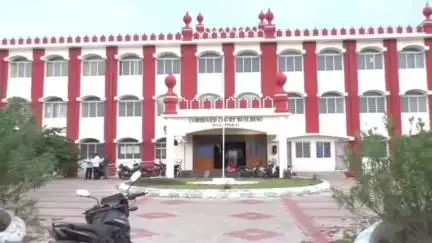 மணப்பாறை: பெரியார் பேசியதாக கூறி சர்ச்சைக்குறிய வகையில் பேசிய சீமான் மீது வழக்கு பதிவு செய்ய மணப்பாறை குற்றவியல் நடுவர் நீதிமன்றம் உத்தரவு