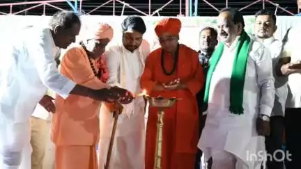 ಅಣ್ಣಿಗೇರಿ: ಸಾಸ್ವಿಹಳ್ಳಿ ಗ್ರಾಮದಲ್ಲಿ ಗ್ರಾಮ ದೇವತೆಯರ ನವೀಕರಣಗೊಂಡ  ಮೂರ್ತಿ ಪ್ರತಿಷ್ಠಾಪನೆ, ಜಾತ್ರಾ ಮಹೋತ್ಸವ