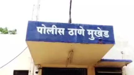 मुखेड: होंडाळा ते गुंटूर पांदन रस्त्याने घरी येणाऱ्या ६० वर्षीय वृद्धाचा अंगावर वीज पडून मृत्यू, मुखेड पोलीस ठाण्यात नोंद