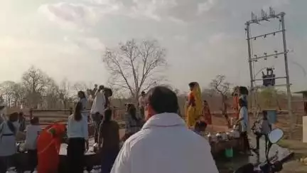 धारणी: धारणीत पाणीटंचाईवर मात करण्यासाठी प्रशासनाचे प्रयत्न; खासदारांनी केली पाहणी