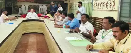 ರಟ್ಟೀಹಳ್ಳಿ: ಪಟ್ಟಣದಲ್ಲಿ ವಿವಿಧ ಇಲಾಖೆಯ ಅಧಿಕಾರಿಗಳೊಂದಿಗೆ ಸಭೆ ನಡೆಸಿದ :ಶಾಸಕ ಯು ಬಿ ಬಣಕಾರ್