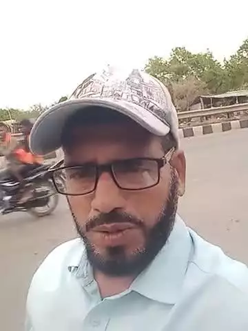 Waqf bil ki ham mukhalfat karte hain. Samaaj ke 90 partisat log es bil ke khilaf hai.
