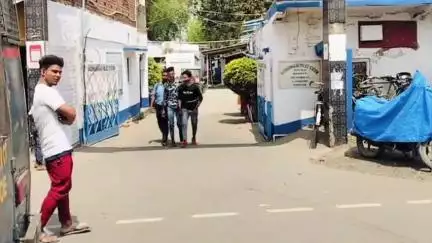 কালিয়াচক ১: 17 মাইল এলাকা থেকে মদ্যপ অবস্থায় মারপিট করায় গ্রেপ্তার ২ , ধৃতদের আদালতে পেশ
