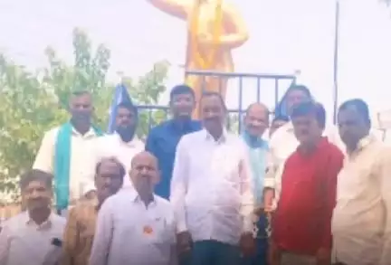 మద్నూర్: రాజ్యాంగ పరిరక్షణ కోసం పాదయాత్ర చేపడతామన్న  మద్నూర్ కాంగ్రెస్ అధ్యక్షులు.