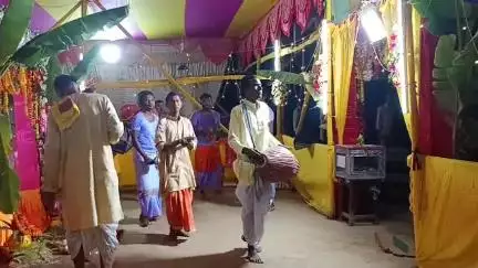 चक्रधरपुर गुदड़ी बाजार में आयोजित श्री श्री हरिनाम संकीर्तन। #jharkhand #चक्रधरपुर Ckp Headlines