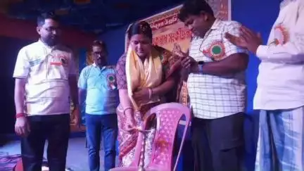 কালিয়াচক ১: উড়ানটোলা গ্রামে অনুষ্ঠিত ২৪ প্রহর ধর্মীয় নাম সংকীর্তন ও বাউল গানের উদ্বোধনে উপস্থিত বিধায়ক