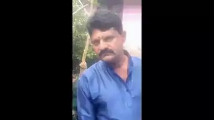 ചെങ്ങന്നൂർ: മുളക്കുഴയിൽ ക്ഷേത്രോത്സവത്തിന്റെ ഭാഗമായി നടന്ന കെട്ടുകാഴ്ചയുടെ മുകളിൽ നിന്ന് വീണ് മധ്യവയസ്കൻ മരിച്ചു