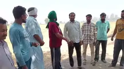 ਮਮਦੋਟ: ਮੰਬੋ ਕੇ ਵਿਖੇ ਭਾਰਤ -ਪਾਕਿ ਸਰਹੱਦ ਦੇ ਬਣੇ ਤਨਾਅ ਦੇ ਚਲਦਿਆਂ BSF ਵੱਲੋਂ ਗੇਟ ਕੀਤਾ ਬੰਦ, ਪਿੰਡ ਦੇ ਲੋਕਾਂ ਨੂੰ ਆ ਰਹੀ ਸਮੱਸਿਆ Jansamasya