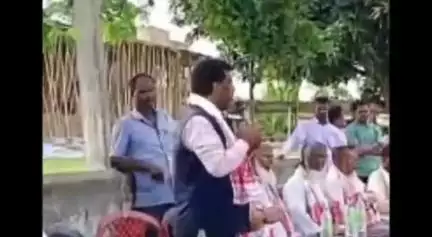 বজালী ভাগ: ১৩ নং বালাপাৰা গাওঁ পঞ্চায়তত নিৰ্বাচনী প্ৰচাৰ চলায় অসম গণ পৰিষদ দলৰ কেন্দ্ৰীয় সাধাৰণ সম্পাদক ধৰ্মেশ্বৰ ৰয়ে
