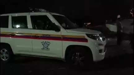 माण: अवैध वाळू वाहतूक करणाऱ्या डंपरवर म्हसवड पोलिसांची कारवाई; सुमारे २५ लाखांचा मुद्देमाल जप्त, गुन्हा दाखल