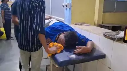 देसरी: खोरमपुर में ट्रक की टक्कर से बाइक सवार आर्मी का जवान गंभीर रूप से घायल, सदर अस्पताल रेफर