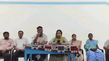 কালিয়াচক ২: সুকান্ত ভবনে অনুষ্ঠিত তৃণমূল কংগ্রেসের সাংগঠনিক আলোচনা সভায় উপস্থিত রাজ্যের প্রতিমন্ত্রী