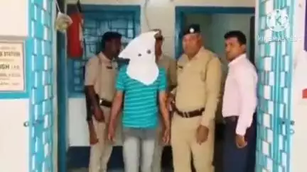 জয়পুর: জয়পুরে এক নাবালিকা স্কুলছাত্রীকে হেনস্তার অভিযোগে যুবককে গ্রেফতার করল পুলিশ
