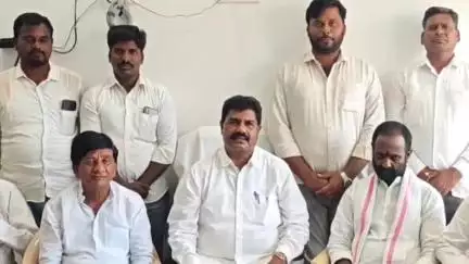 పిట్లం: జొన్న కొనుగోలు కేంద్రాలు ప్రారంభించాలని డిమాండ్ చేసిన జుక్కల్ మాజీ ఎమ్మెల్యే
