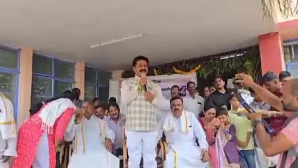 ಹೊಸದುರ್ಗ: ಪಟ್ಟಣದ ಸ.ಪ.ಪೂ ಕಾಲೇಜು ಆವರಣದಲ್ಲಿ ಜಾನಪದ ಉತ್ಸವ: ಶಾಸಕ ಟಿ.ರಘುಮೂರ್ತಿ ಭಾಗಿ