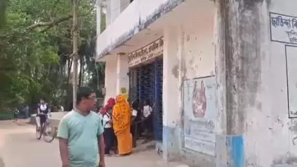 কোলাঘাট: আর্থিক দুর্নীতির অভিযোগে কোলাঘাটের ছাতিন্দা গ্রামে  এক সেনাবাহিনী কর্মীর বাড়িতে তল্লাশি তে এলো সিবিআই