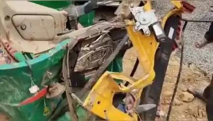 শান্তিরবাজার: জোলাইবাড়ি বাইপাসে গাড়ি ও অটোর মুখোমুখি ধাক্কা, আহত অটো চালক