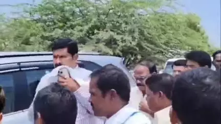ಕನಕಗಿರಿ: ಸಚಿವ ಶಿವರಾಜ_ಎಸ್_ತಂಗಡಗಿ ಕನಕಗಿರಿ ಪಟ್ಟಣದಲ್ಲಿ ಅಲ್ಪಸಂಖ್ಯಾತರ ಕಾಲೋನಿಯಲ್ಲು ರಸ್ತೆ ಕಾಮಗಾರಿಗೆ ಪಟ್ಟಣದಲ್ಲಿ ಚಾಲನೆ