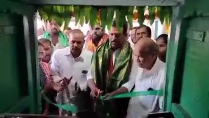 భూత్పూర్: గోప్లాపూర్  గ్రామంలో సన్న బియ్యం పంపిణీ ప్రారంభించిన ఎమ్మెల్యే మధుసూదన్ రెడ్డి
