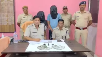 ବଡମ୍ବା: ଗଂଜାମ ରୁ ଦୁଇ ଲୁଟେରା ଗିରଫ,ବଡମ୍ବା ଅଞ୍ଚଳରେ ୧୫ ଦିନରେ ଦୁଇ ଦୁଇ ଥର ସମାନ ଢଙ୍ଗରେ କରିଥିଲେ ,ବଡମ୍ବା ଥାନାରେ ସାମ୍ବାଦିକ ସମ୍ମିଳନୀ
