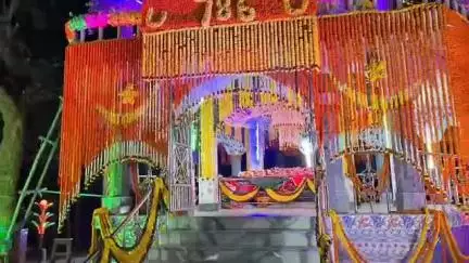 এগরা ২: বাসুদেবপুর মুসলিম শান্তি কমিটির আয়োজনে কাওয়ালী মাহফিল অনুষ্ঠানে আজ উপস্থিত পঞ্চায়েত সমিতির সভাপতি বিকাশ চন্দ্র বেজ