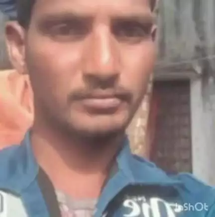 రాయపర్తి: రాయపర్తి మండలం కాట్రపల్లి గ్రామంలో జీవితంపై విరక్తి చెంది బూడిద రాజు 34 ఉరివేసుకొని ఆత్మహత్య