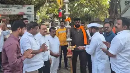 भोर: मंगळवार पेठ भोर या ठिकाणी महालक्ष्मी माता काठी उत्सवाला आमदार मांडेकर यांनी दिली भेट
