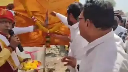 वडवणी: वडवणी येथे आमदार प्रकाश सोळंके यांच्या हस्ते 47.85 कोटीच्या विकास कामांचा शुभारंभ करण्यात आला