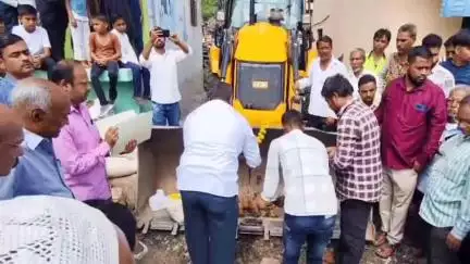 ಚಿಕ್ಕೋಡಿ: ಪಟ್ಟಣದಲ್ಲಿ ವಿವಿಧ ಅಭಿವೃದ್ಧಿ ಕಾಮಗಾರಿಗಳಿಗೆ ವಿಧಾನ ಪರಿಷತ್ ಸದಸ್ಯ ಪ್ರಕಾಶ್ ಹುಕ್ಕೇರಿ ಚಾಲನೆ