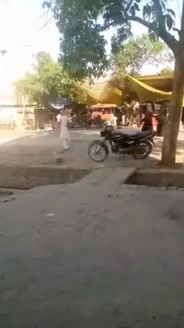 फतेहगंज पश्चिमी में अशोक सम्राट जी का जयंती महोत्सव मनाया जा रहा है जिसके कार्य करता रवि मोरया और सभी भाई लोग समलिट है